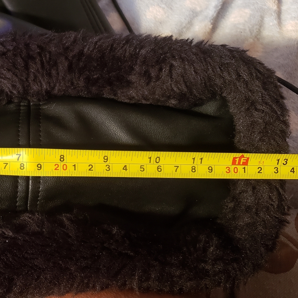 Faux leather fur trimmed tote bag - Picture 3 of 10